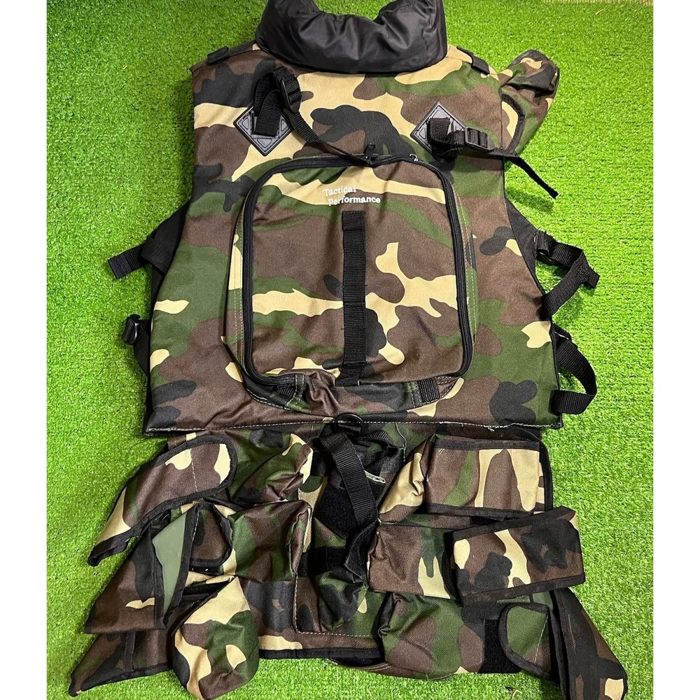 Woodland‎ Camo Tactical Vest LG Hunting Utility Vest Padded Multi Pocket